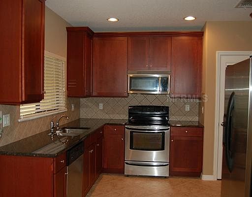 3rd image of 3160 Windsor Lakes Cir