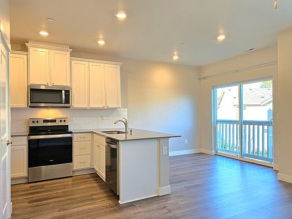 5th image of 8404 Gilman Way