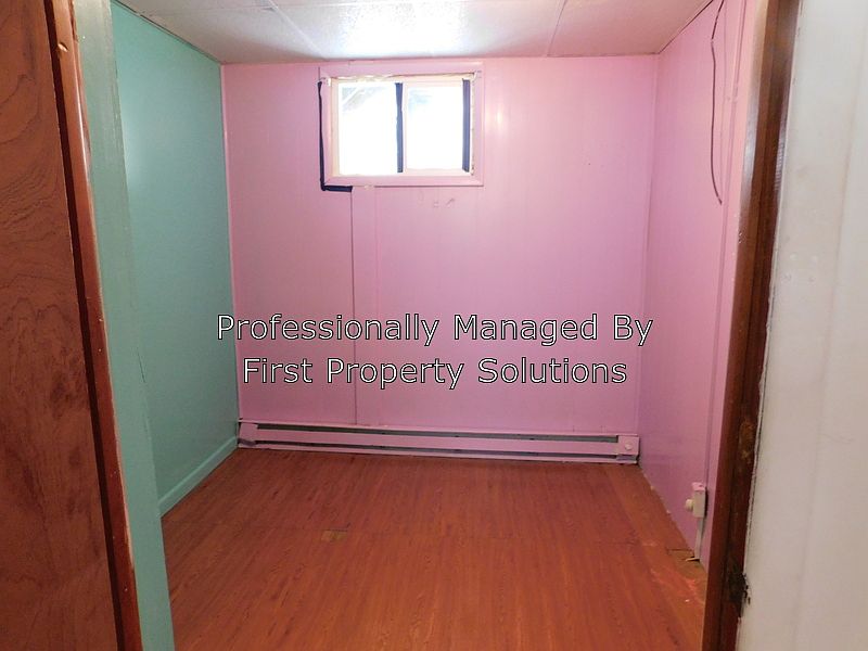 2nd image of 115 1/2 Mason St #1