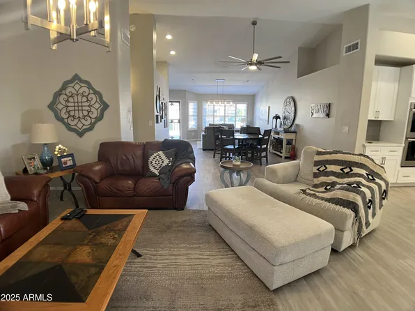 9421 W CHINO Drive, Peoria, AZ 85382