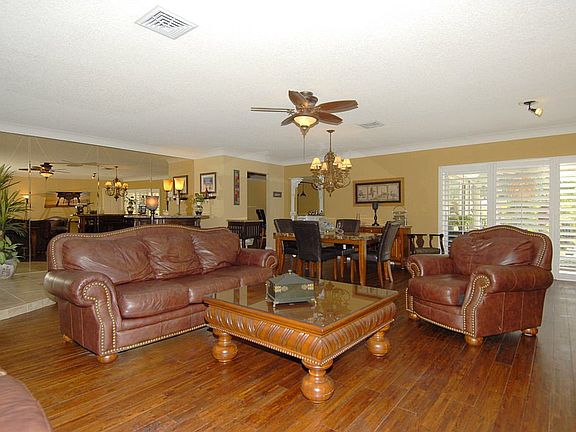 4th image of 3300 NE 23rd Ave