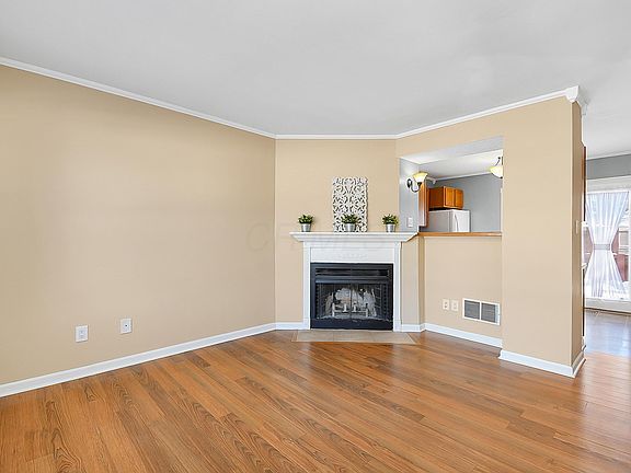 2nd image of 880 Pine Way Dr #G-4