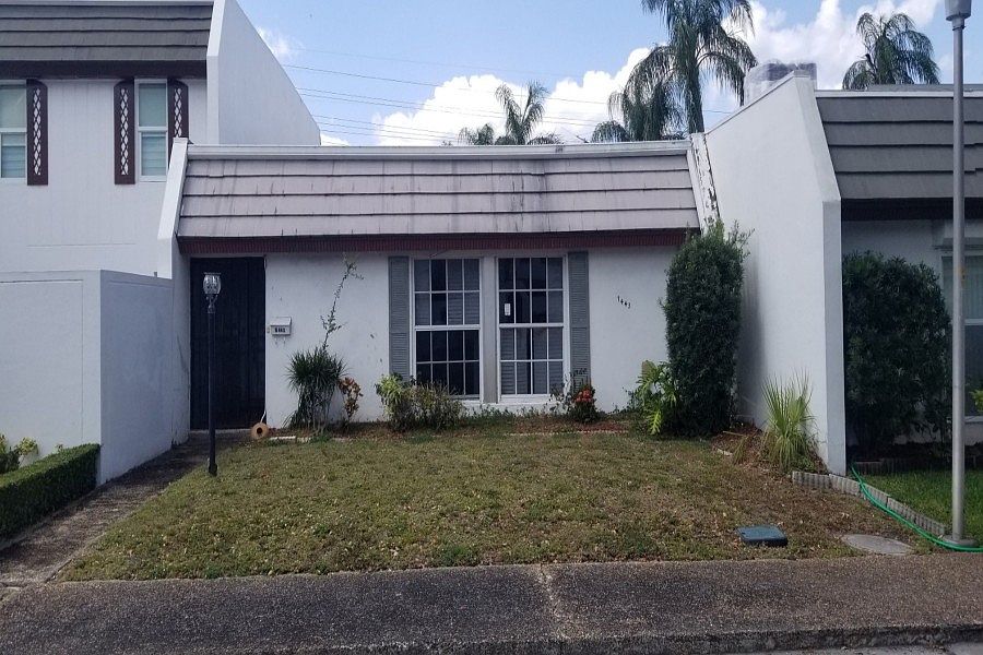 1st image of 7443 Twin Sabal Dr
