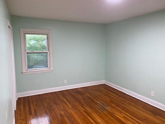3rd image of 197-16 118th Ave #2