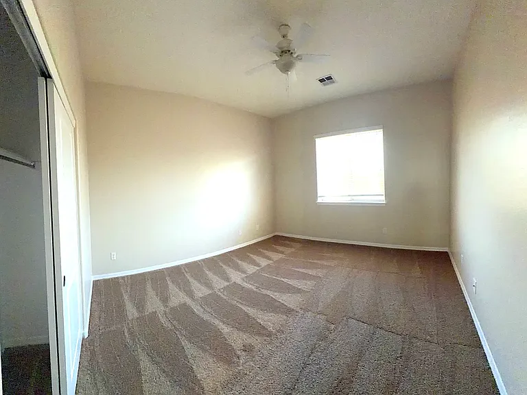 Upstairs Bedroom #4