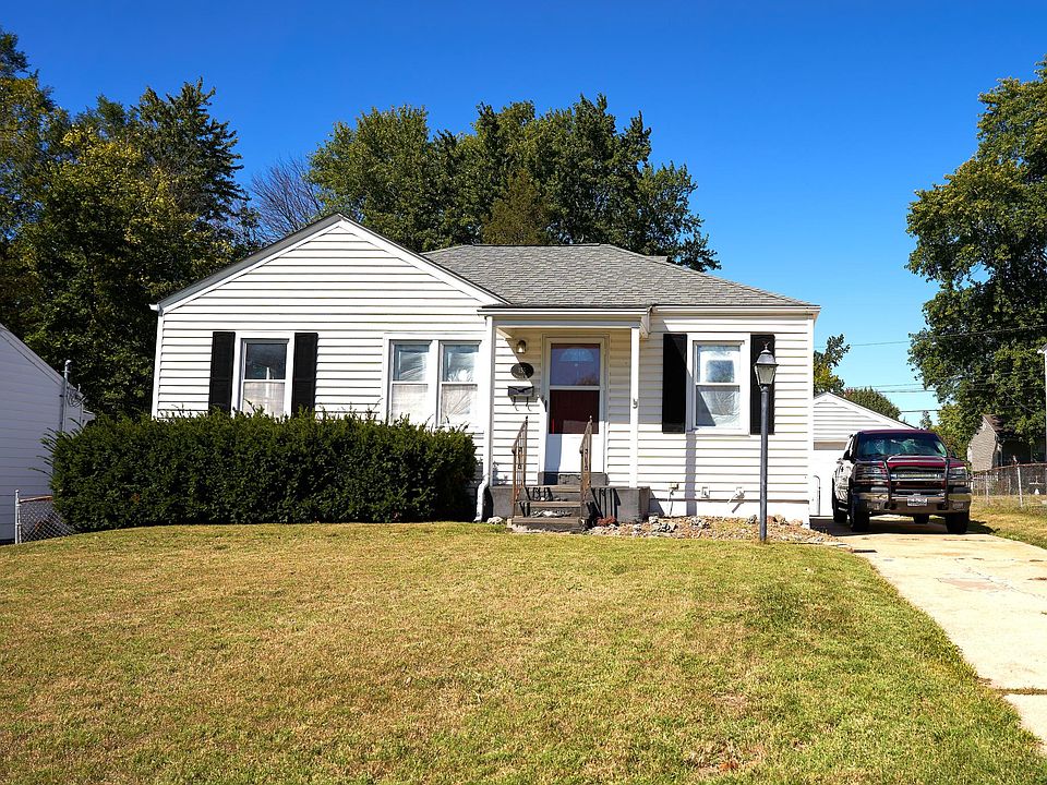 Gorgeous 2-Bed, 2-Bath Home in Florissant