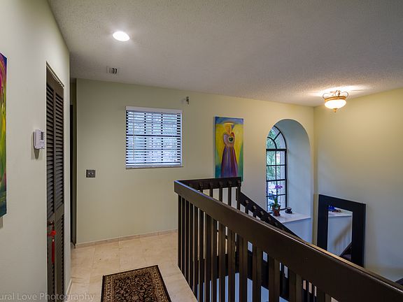 3rd image of 3503 Green Leaf Cir