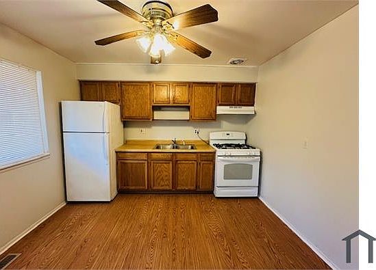 4th image of 823 Frank Ave