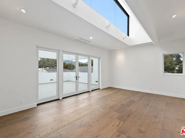 15322 De Pauw St — Photo 19