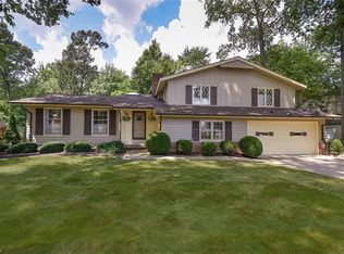1770 Kathryn Dr, Westlake, OH 44145