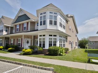 201 Egrets Lndg, Carmel, NY 10512