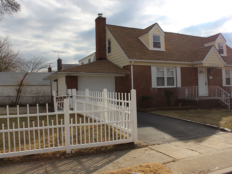 1st image of 11529 227th St