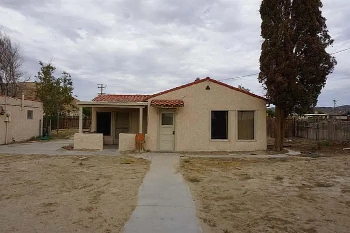 2 bed, 800 sqft, $1,200 — Photo 2