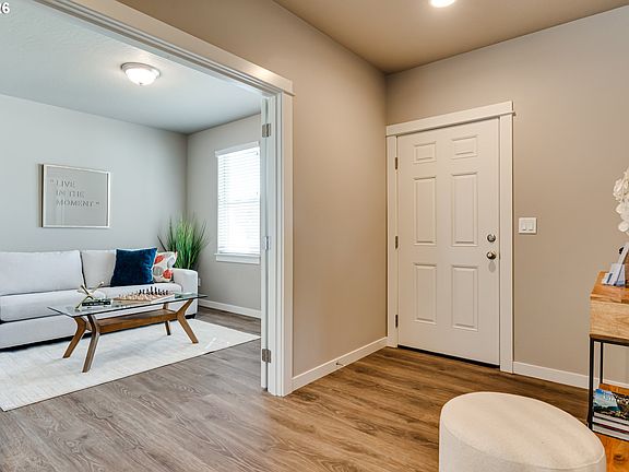 4th image of 1375 Lorien Ln