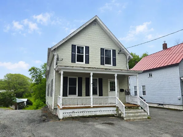 201 Latham Works Lane, Hartford, VT 05001