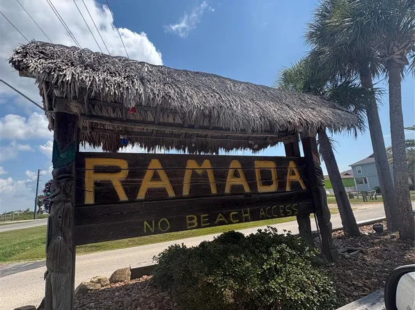 998 Ramada Blvd, Pt Bolivar, TX 77650