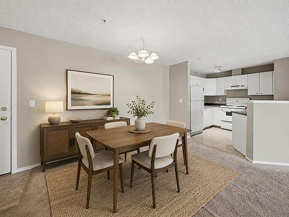 3rd image of 604 NE 8th St SW #4106