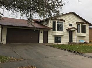 2319 26 1/2 Ave S, Fargo, ND 58103