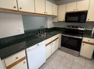 3031 Holiday Springs Blvd #202-7, Margate, FL 33063