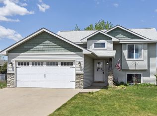 1307 Osprey Ct, New Richmond, WI 54017