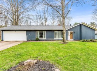 6434 Mills Creek Ln, North Ridgeville, OH