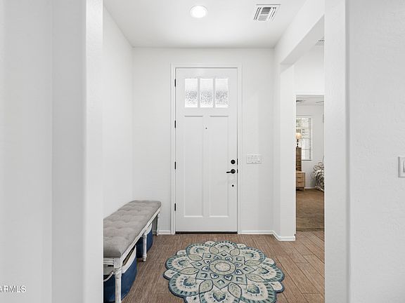 4th image of 3105 E ROLAND Street