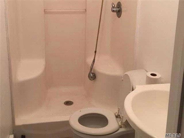 1st image of 155 Maywood Dr