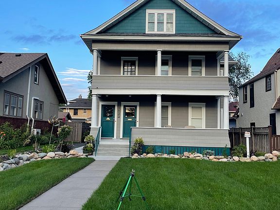 Front of house before fence went in