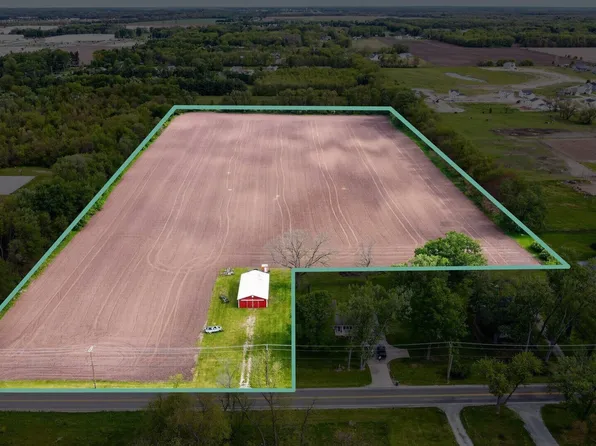23267 Brick Rd, South Bend, IN 46628