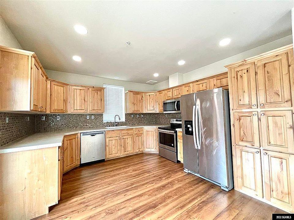 2nd image of 4401 Riverside #H2