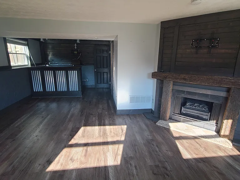 9820 Aylesworth Ln — Photo 38