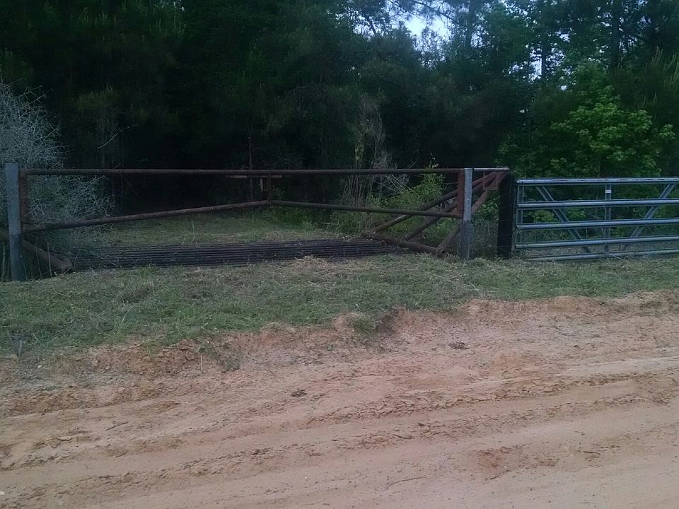 2nd image of 1689 County Road 4535