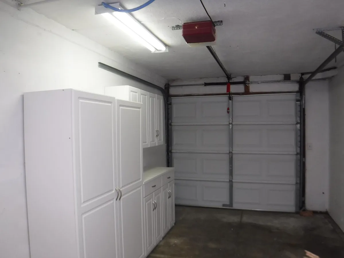 Building Photo - 545 1/2 B Ave