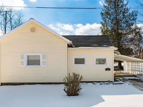 39 Stokely St, Roseville, OH 43777