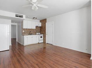 1828 N Springfield Ave #1F, Chicago, IL 60647