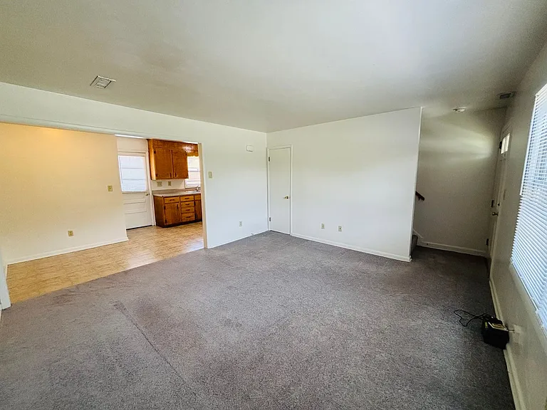 1407 Toms Creek Rd #4 — Photo 9