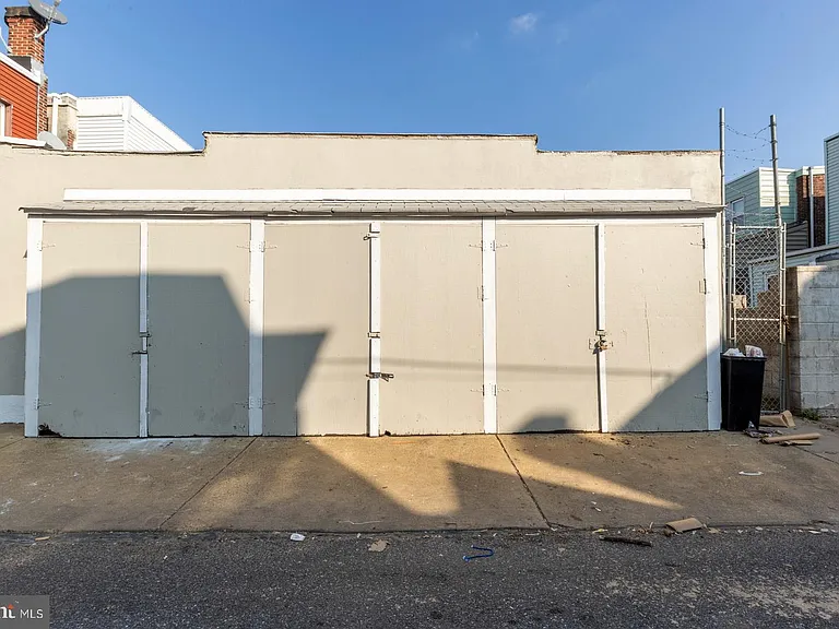 3127 Cedar St #1R — Photo 17