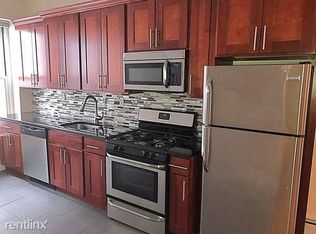 6065 71st Ave, Ridgewood, NY 11385