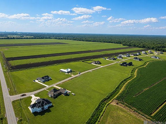 5th image of 370 Harvest Ln
