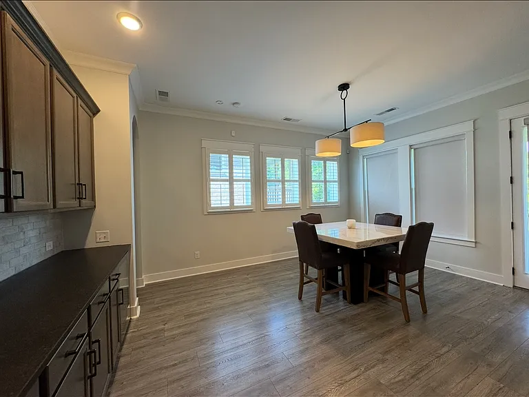 924 Tynan Way — Photo 21