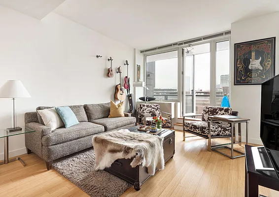 Rented by Compass | media 14