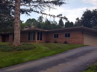 32901 Biddestone Ln, Farmington Hills, MI 48334