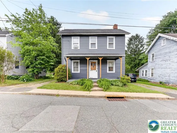 33 West St, Bloomsbury, NJ 08804