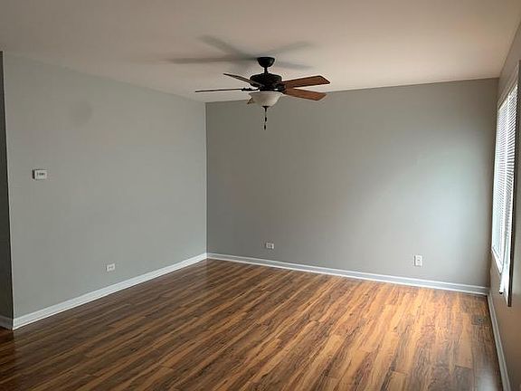 5th image of 727 Clearwood Ct