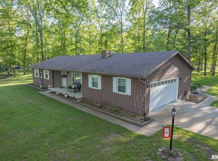 3717 Hotze Rd, Salem, IL 62881