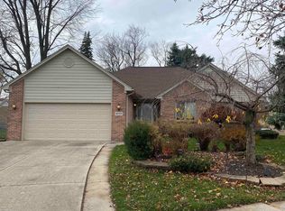 41101 Primrose Dr, Sterling Heights, MI 48313