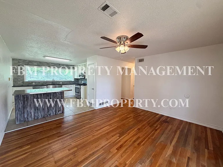1408 Nichols St — Photo 4