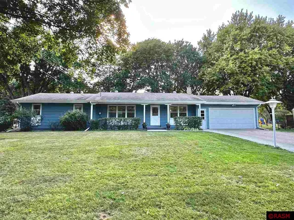 1605 Clare Ct, North Mankato, MN 56003