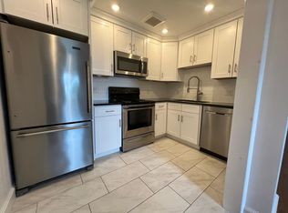 314 Tappan St #3A, Brookline, MA 02445