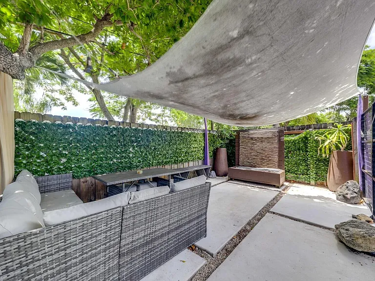 3609 SW 58th Ave — Photo 9
